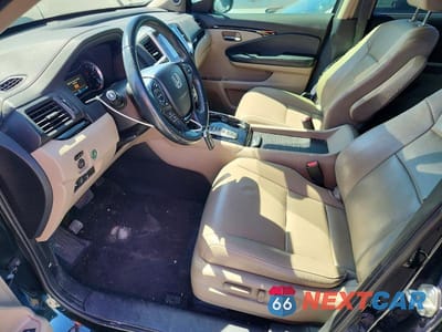 Zdjęcie 7 z 13 samochodu: 2017 HONDA PILOT TOURING VIN:5FNYF5H99HB029835 - miniatura