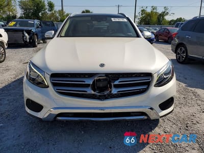 Piąte zdjęcie samochodu w środku: 2018 MERCEDES-BENZ GLC 300 VIN:WDC0G4JB2JV078149 - miniatura
