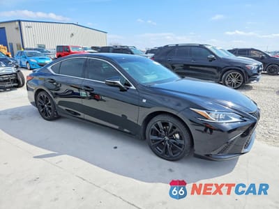 Czwarte zdjęcie samochodu z boku: 2023 LEXUS ES 350 F SPORT HANDLING VIN:58AJZ1B12PU151922 - miniatura