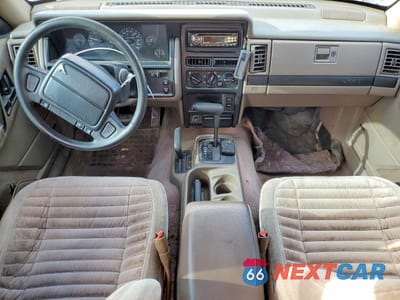 Zdjęcie 8 z 12 samochodu: 1995 JEEP GRAND CHEROKEE LAREDO VIN:1J4GZ58S1SC598053 - miniatura