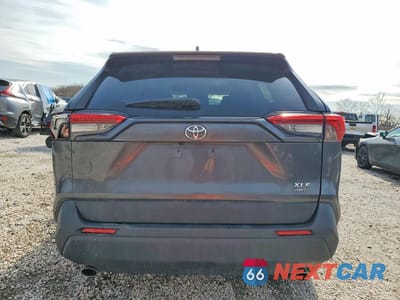 Zdjęcie 6 z 13 samochodu: 2020 TOYOTA RAV4 XLE VIN:2T3P1RFV2LC127899 - miniatura