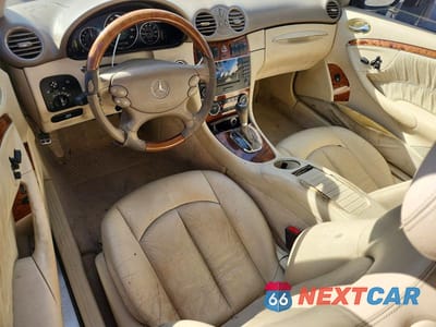 Zdjęcie 8 z 12 samochodu: 2008 MERCEDES-BENZ CLK 350 VIN:WDBTJ56H28F247418 - miniatura