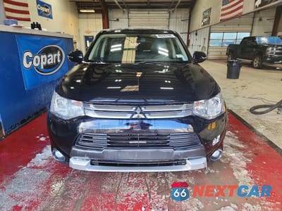 Piąte zdjęcie samochodu w środku: 2015 MITSUBISHI OUTLANDER SE VIN:JA4AZ3A39FZ007919 - miniatura