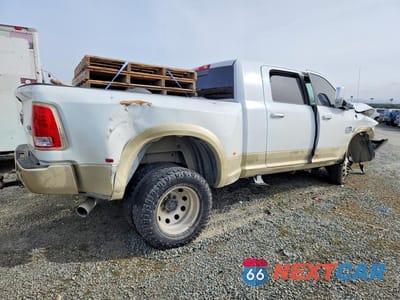 Trzecie zdjęcie samochodu z tyłu: 2015 RAM 3500 LONGHORN VIN:3C63RRNL8FG688187 - miniatura