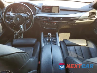 Zdjęcie 8 z 11 samochodu: 2015 BMW X5 XDRIVE50I VIN:5UXKR6C55F0J73870 - miniatura