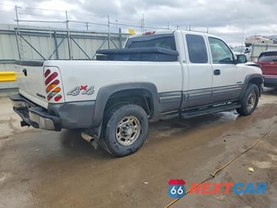 Trzecie zdjęcie samochodu z tyłu: 1999 CHEVROLET SILVERADO K2500 VIN:1GCGK29U8XE221742 - miniatura