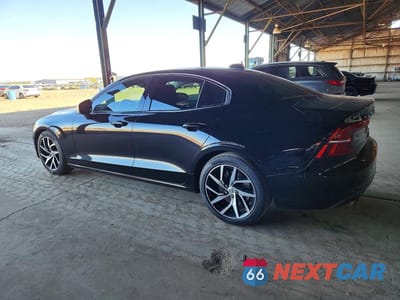 Drugie zdjęcie samochodu z przodu: 2019 VOLVO S60 T6 MOMENTUM VIN:7JRA22TKXKG007430 - miniatura