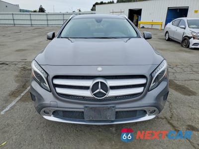 Piąte zdjęcie samochodu w środku: 2016 MERCEDES-BENZ GLA 250 VIN:WDCTG4EB7GJ232488 - miniatura