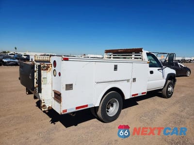 Czwarte zdjęcie samochodu z boku: 2001 CHEVROLET SILVERADO C3500 VIN:1GBJC34U71E301268 - miniatura