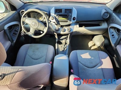 Zdjęcie 8 z 12 samochodu: 2008 TOYOTA RAV4 BASE VIN:JTMBD33V985191390 - miniatura