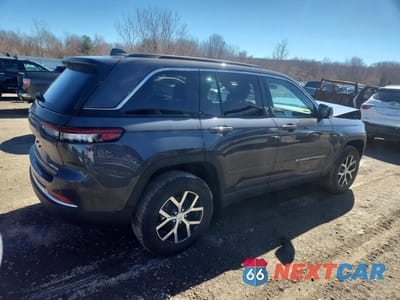 Trzecie zdjęcie samochodu z tyłu: 2025 JEEP GRAND CHEROKEE LIMITED VIN:1C4RJHBG5S8647043 - miniatura