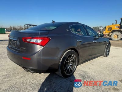 Czwarte zdjęcie samochodu z boku: 2017 MASERATI GHIBLI VIN:ZAM57XSA9H1206127 - miniatura
