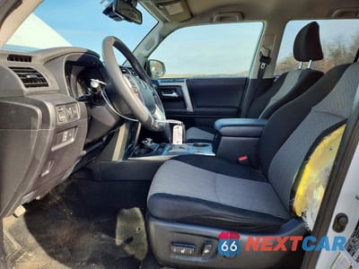 Zdjęcie 7 z 13 samochodu: 2024 TOYOTA 4RUNNER SR5 VIN:JTEMU5JR3R6263296 - miniatura
