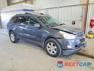 Czwarte zdjęcie samochodu z boku: 2012 CHEVROLET TRAVERSE LT VIN:1GNKRJED0CJ330453 - miniatura