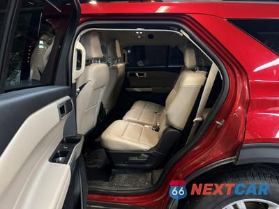 Piąte zdjęcie samochodu w środku: 2023 FORD EXPLORER XLT VIN:1FMSK8DH3PGB81884 - miniatura