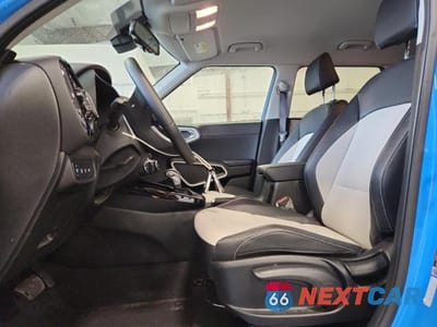 Zdjęcie 7 z 12 samochodu: 2024 KIA SOUL GT-LINE VIN:KNDJ53AU7R7241177 - miniatura