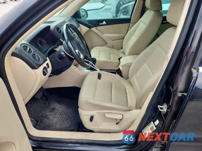 Zdjęcie 7 z 12 samochodu: 2014 VOLKSWAGEN TIGUAN S VIN:WVGAV3AX9EW505134 - miniatura