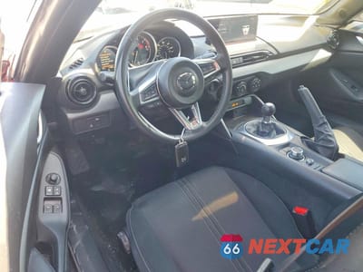 Zdjęcie 8 z 12 samochodu: 2024 MAZDA MX-5 MIATA SPORT VIN:JM1NDAB75R0603789 - miniatura