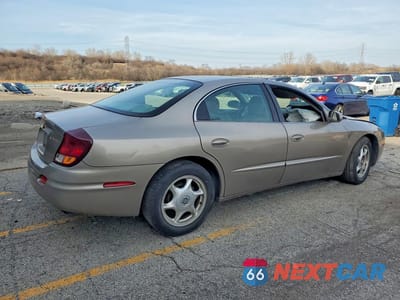 Trzecie zdjęcie samochodu z tyłu: 2001 OLDSMOBILE AURORA 4.0 VIN:1G3GS64C514109421 - miniatura