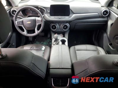 Zdjęcie 8 z 12 samochodu: 2023 CHEVROLET BLAZER 3LT VIN:3GNKBDRS1PS105820 - miniatura