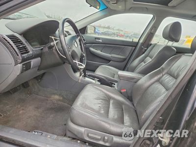 Zdjęcie 7 z 13 samochodu: 2004 HONDA ACCORD EX VIN:1HGCM56864A124139 - miniatura