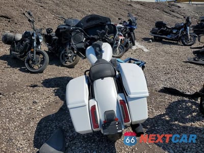 Czwarte zdjęcie samochodu z boku: 2024 HARLEY-DAVIDSON FLTRX VIN:1HD1KH71XRB633214 - miniatura