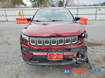Piąte zdjęcie samochodu w środku: 2022 JEEP COMPASS LATITUDE VIN:3C4NJDBB3NT108387 - miniatura