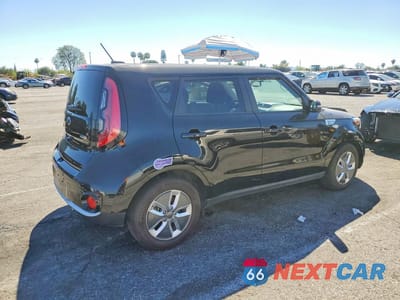 Trzecie zdjęcie samochodu z tyłu: 2019 KIA SOUL EV + VIN:KNDJX3AE2K7038190 - miniatura