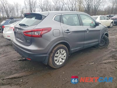 Trzecie zdjęcie samochodu z tyłu: 2020 NISSAN ROGUE SPORT S VIN:JN1BJ1CWXLW645884 - miniatura