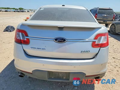 Zdjęcie 6 z 11 samochodu: 2010 FORD TAURUS SHO VIN:1FAHP2KT5AG118075 - miniatura
