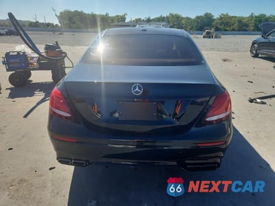 Zdjęcie 6 z 11 samochodu: 2018 MERCEDES-BENZ E 300 VIN:WDDZF4JB2JA307068 - miniatura