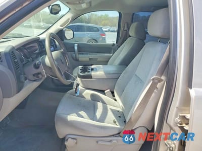 Zdjęcie 7 z 12 samochodu: 2007 GMC NEW SIERRA C1500 VIN:2GTEC13C371634880 - miniatura