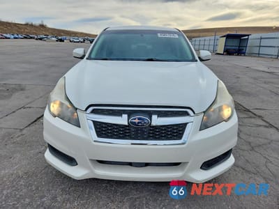 Piąte zdjęcie samochodu w środku: 2014 SUBARU LEGACY 2.5I PREMIUM VIN:4S3BMBC64E3018466 - miniatura