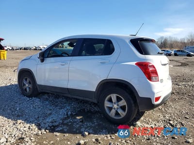 Drugie zdjęcie samochodu z przodu: 2020 CHEVROLET TRAX LS VIN:3GNCJKSBXLL114171 - miniatura