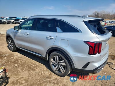 Drugie zdjęcie samochodu z przodu: 2022 KIA SORENTO HYBRID EX VIN:KNDRHDLG7N5080097 - miniatura