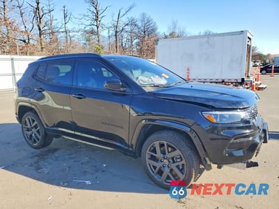 Czwarte zdjęcie samochodu z boku: 2024 JEEP COMPASS LIMITED VIN:3C4NJDCN3RT102765 - miniatura