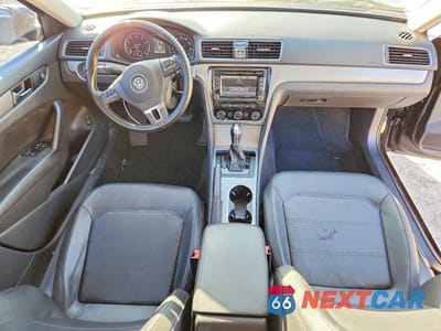 Zdjęcie 8 z 12 samochodu: 2014 VOLKSWAGEN PASSAT SE VIN:1VWBH7A31EC015676 - miniatura