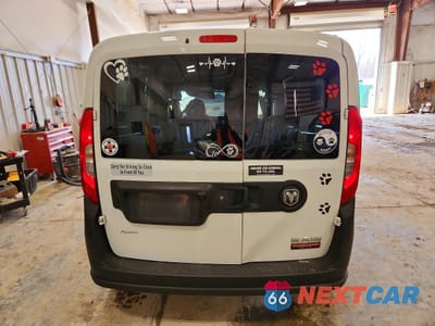 Zdjęcie 6 z 14 samochodu: 2018 RAM PROMASTER CITY VIN:ZFBERFAB9J6L63221 - miniatura