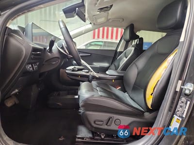 Zdjęcie 7 z 12 samochodu: 2023 KIA EV6 WIND VIN:KNDC34LA6P5606089 - miniatura