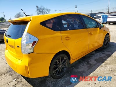 Trzecie zdjęcie samochodu z tyłu: 2014 TOYOTA PRIUS V FIVE VIN:JTDZN3EU0E3328661 - miniatura