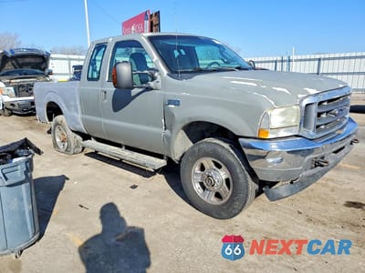 Czwarte zdjęcie samochodu z boku: 2003 FORD F350 SRW SUPER DUTY VIN:3FTSX31L03MB47015 - miniatura