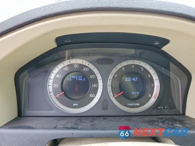 Zdjęcie 9 z 11 samochodu: 2010 VOLVO XC70 3.2 VIN:YV4960BZXA1077212 - miniatura
