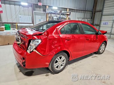 Trzecie zdjęcie samochodu z tyłu: 2012 CHEVROLET SONIC LS VIN:1G1JB5SH8C4121153 - miniatura