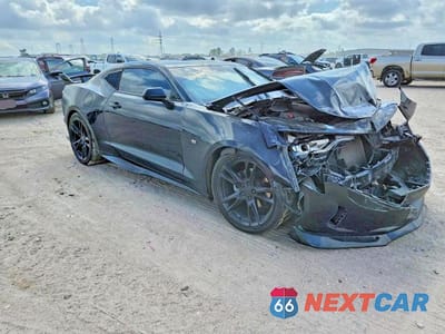 Czwarte zdjęcie samochodu z boku: 2020 CHEVROLET CAMARO LS VIN:1G1FB1RS6L0113107 - miniatura