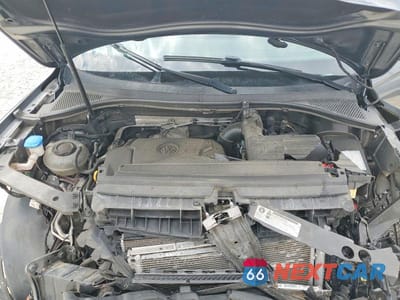 Zdjęcie 12 z 13 samochodu: 2018 VOLKSWAGEN TIGUAN SE, 4MOTION SEL VIN:3VV2B7AX5JM199926 - miniatura