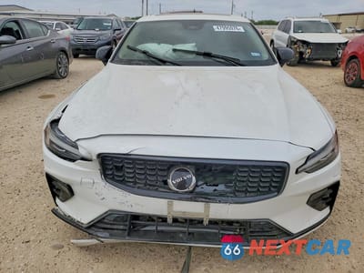 Piąte zdjęcie samochodu w środku: 2024 VOLVO S60 CORE VIN:7JRL12FK5RG303148 - miniatura