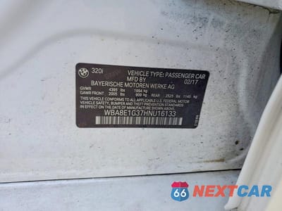 Zdjęcie 12 z 12 samochodu: 2017 BMW 320 I VIN:WBA8E1G37HNU16133 - miniatura