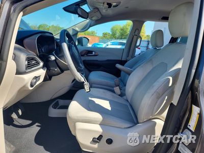 Zdjęcie 7 z 14 samochodu: 2017 CHRYSLER PACIFICA LX VIN:2C4RC1CG4HR598172 - miniatura