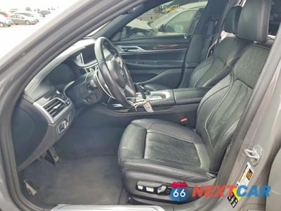 Zdjęcie 7 z 12 samochodu: 2022 BMW 750 XI VIN:WBA7U2C01NCG92527 - miniatura