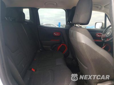 Zdjęcie 11 z 14 samochodu: 2017 JEEP RENEGADE LATITUDE VIN:ZACCJBBB0HPG58282 - miniatura